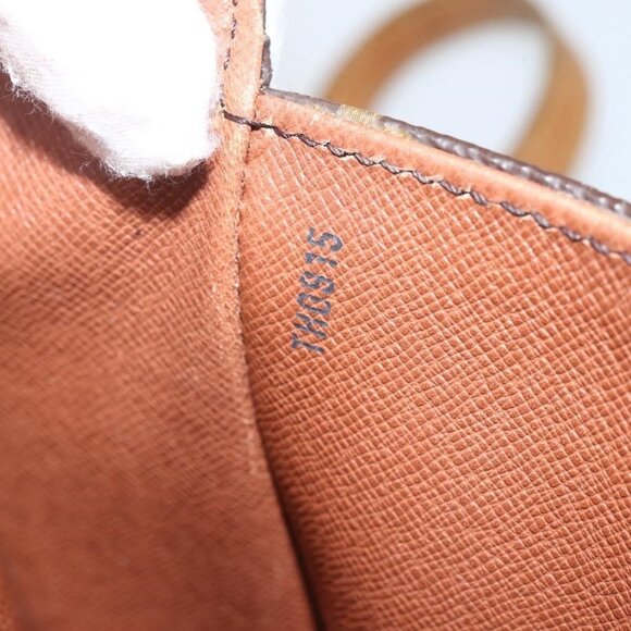 Authentic LOUIS VUITTON Monogram Saint Cloud GM Shoulder Bag M51242 LV - Picture 10 of 16